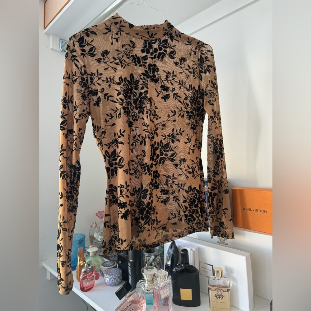 Shear & velvet print top